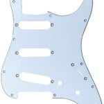 Pickguard Stratocaster Modell white, 3-layered Guitar Accessories